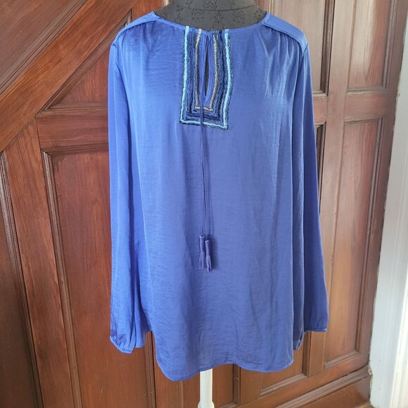 Lane Bryant Womens Long Sleeve Purple Blouse With Tassel Tie Neck Size 14/16 - Picture 1 of 9